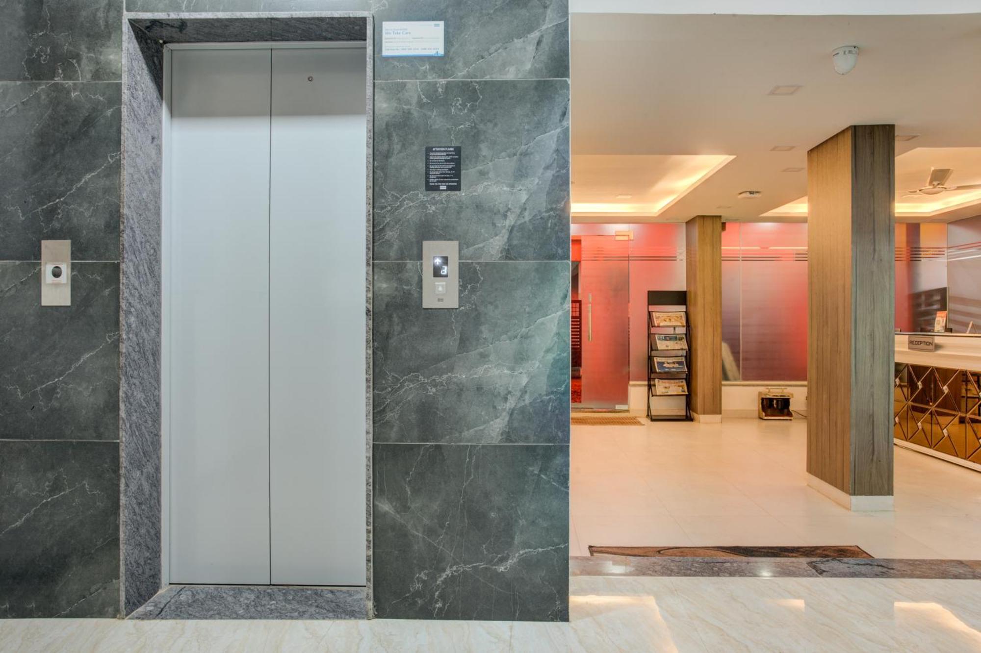 Hotel Sterling Inn Bangalore International Airport Yelahanka المظهر الخارجي الصورة