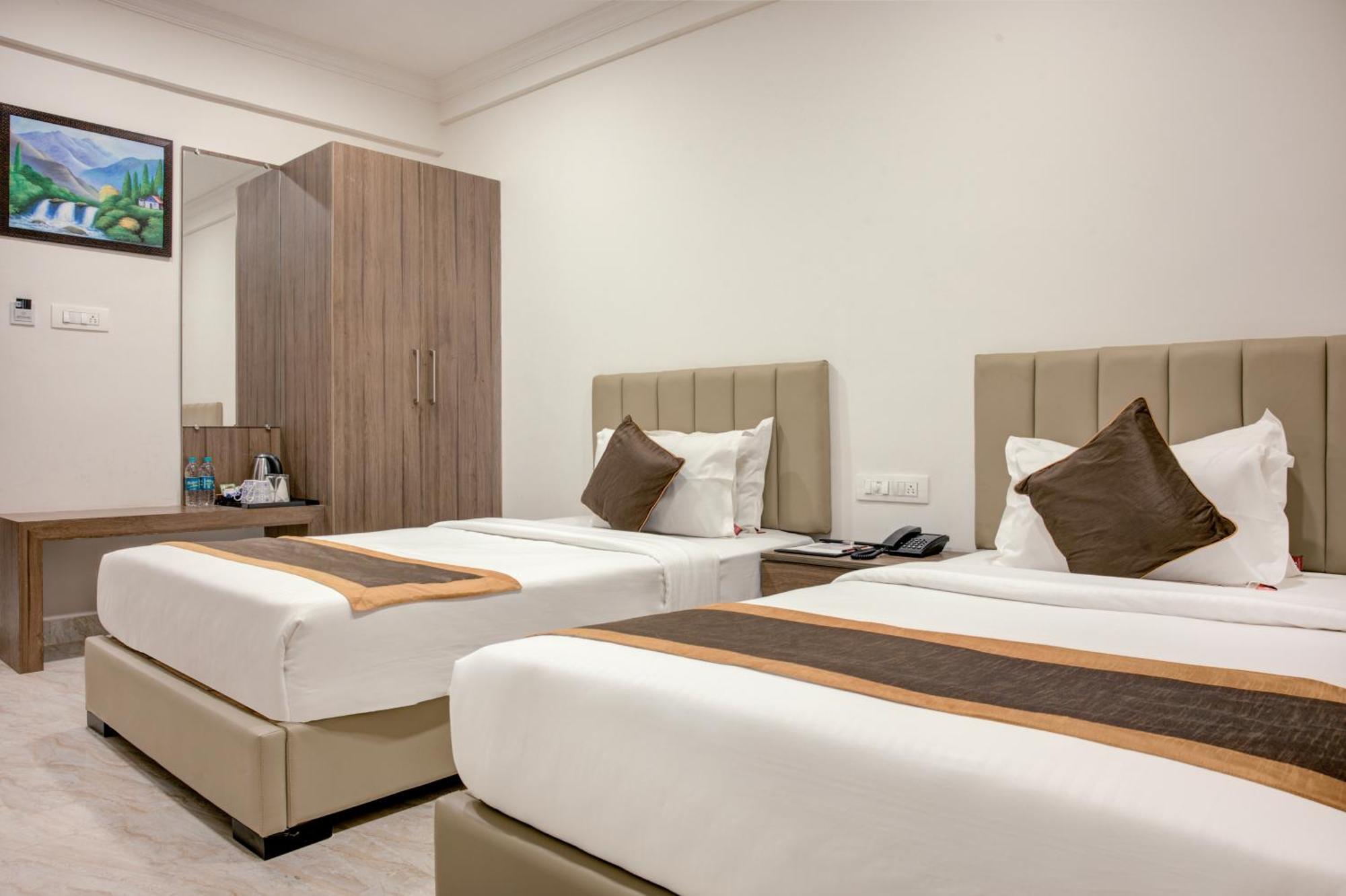 Hotel Sterling Inn Bangalore International Airport Yelahanka المظهر الخارجي الصورة