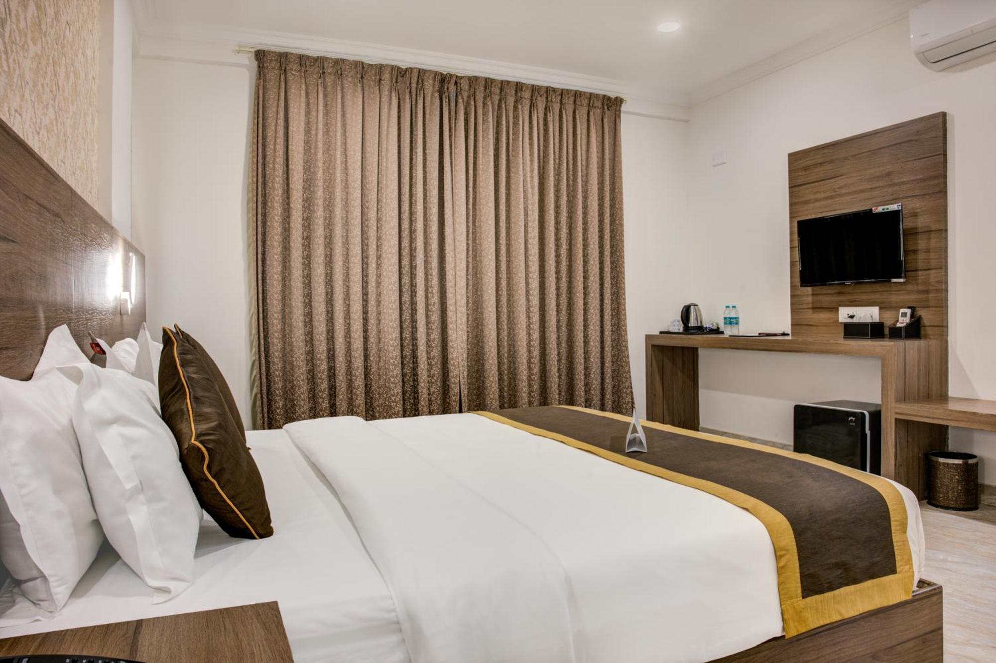 Hotel Sterling Inn Bangalore International Airport Yelahanka المظهر الخارجي الصورة