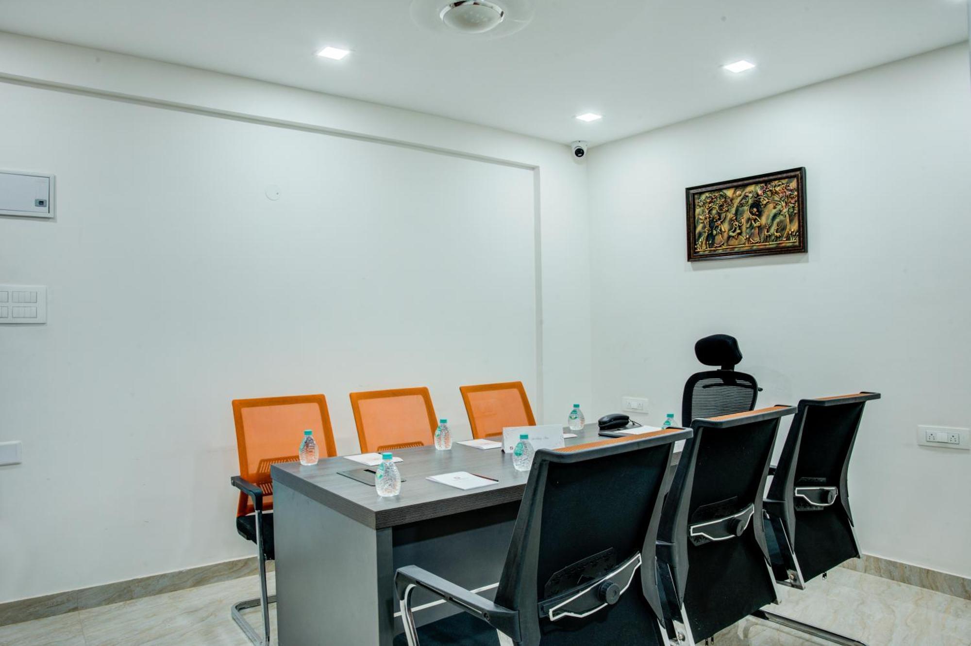 Hotel Sterling Inn Bangalore International Airport Yelahanka المظهر الخارجي الصورة
